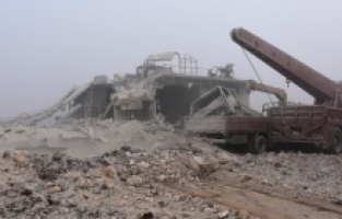 Esed rejimi Suriye'deki iç savaşta 81 bin 916 kez varil bombası kullandı