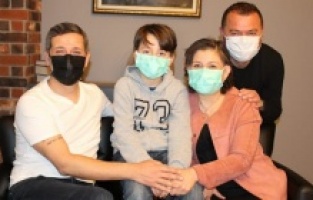 Eşim saçlarımı kazıdı, ben ağladım