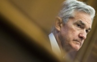 Fed Başkanı Powell, ABD ekonomisinin dönüm noktasında olduğunu söyledi