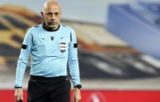 Cüneyt Çakır Avrupa Şampiyonasına üst üste 3.kez maç yönetecek