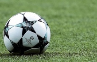 Manchester City final yolunda deplasmanda Paris Saint-Germain'i (PSG) 2-1 mağlup etti.