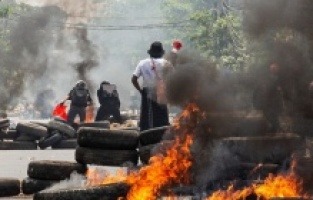 Myanmar'da güvenlik güçlerinin silahlı müdahalesi sonucu ölen sivillerin sayısı 714'e çıktı
