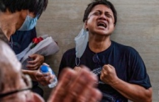 Myanmar'da güvenlik güçlerinin silahlı müdahalesiyle ölen sivillerin sayısı 581'e çıktı