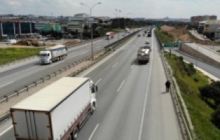 'Nafaka mağduruyum' diyen adam sesini duyurmak için İstanbul'dan Ankara'ya yürüyor