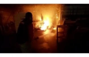 Palet atölyesi alevlere teslim oldu