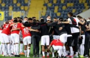 Süper Lig ekibi Gaziantep ,Ankaragücü deplasmanında 10 maç sonra kazandı