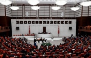 TBMM Genel Kurulunda güvenlik soruşturmasına ilişkin kanun teklifinin birinci bölümü kabul edildi