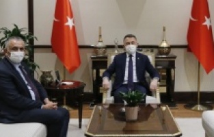 Türkiye ile KKTC, salgın nedeniyle sıkıntı yaşayan KKTC'li çiftçiler için iş birliği yapacak