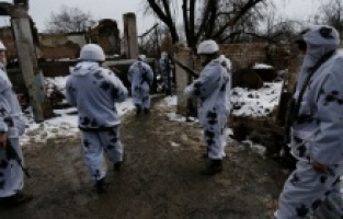 Ukrayna'nın Donbas bölgesinde Rusya yanlısı ayrılıkçıların saldırısında bir Ukrayna askeri öldü