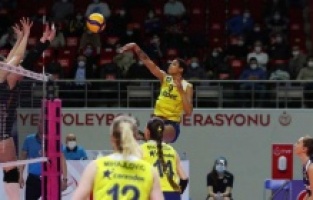 VakıfBank - Fenerbahçe Opet maçı iptal edildi