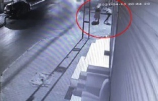 İstanbul'da bayanın telefonunu çalan kapkaççı yakalandı