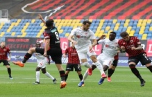 Yiğidolar rekor kırdı!