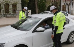 2 milyon 52 bin 86 'çalışma muafiyet izni belgesi'