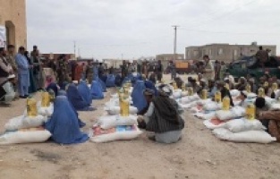 Afganistan'daki ihtiyaç sahibi 600 aileye gıda yardımı