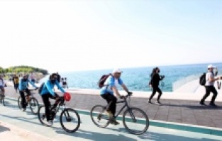 Balıklıgöl'den aldıkları suyu pedal çevirerek Van Gölü'ne ulaştırdılar