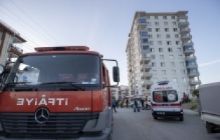 Başkentte bir evde çıkan yangın korkuttu