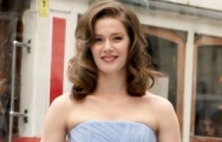 Camdaki Kız'ın Nalan'ı deliye döndü