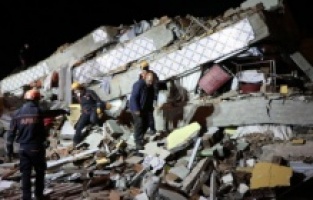 Depremzedelerin evleri tamamlandı