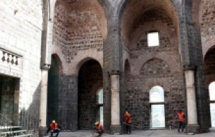 Diyarbakır'da 1800 yıllık Saint George Kilisesi onarılıyor
