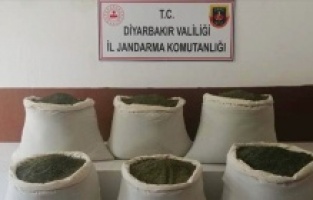 Diyarbakır'da 201 kilogram toz esrar ele geçirildi