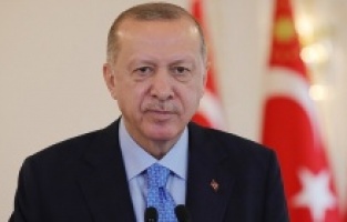 Erdoğan: Şampiyon olan Beşiktaş'ı tebrik ediyorum