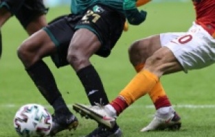 Galatasaray  Denizlispor'a konuk olacak