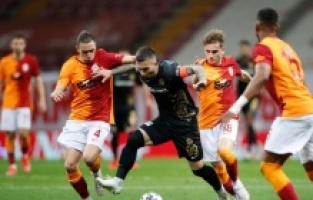 Galatasaray'da yıllar sonra bir ilk