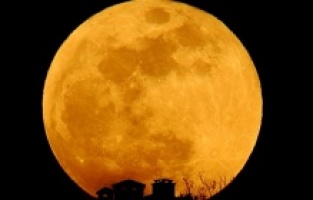 Gökyüzünde şölen var