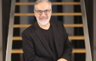 Hadi Özışık kimdir?