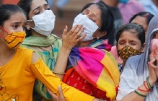 Hindistan kendi rekorunu kırıyor