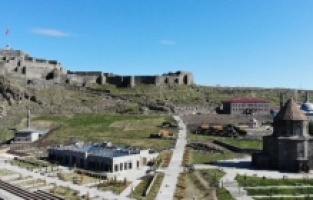 Kars'ta ‘tam kapanma' sessizliği