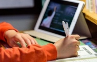 Okullar 10-11 ve 12 Mayıs'ta uzaktan eğitime ara verecek