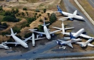 Özel iş jeti Atatürk Havalimanı’na acil iniş yaptı