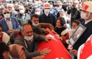 Şehit Uzman Onbaşı Eyyüp Gergin son yolculuğuna uğurlandı
