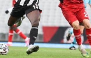 Lider Beşiktaş, yarın Fatih Karagümrük'ü konuk edecek