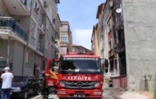 Yangından kaçamayanlar isyan etti: "Manyak kadın kapıyı kilitlemiş"