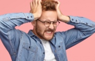 Baş ağrısı deyip geçmeyin! 3 günde öldürüyor