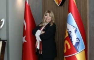 Berna Gözbaşı yeniden seçildi