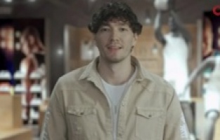 Cedi Osman: "Güzel günler için siz de aşınızı olun'' diyerek aşılama kampanyasına destek oldu!