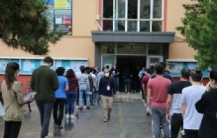 Covid-19’lu öğrenci sınava girebilecek mi?