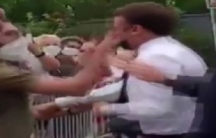 Fransa Cumhurbaşkanı Macron’a tokat şoku