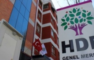 HDP davasında 451 kişi hakkında yasak!