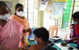 Hindistan salgına karşı mücadelesini sürdürüyor!