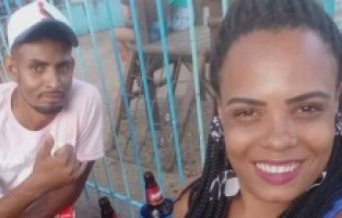 Kocasını önce öldürdü sonra parçalara böldü