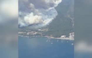 Marmaris'te çıkan yangın büyüyor! Oteller ve yerleşim yerleri tehlike altında!