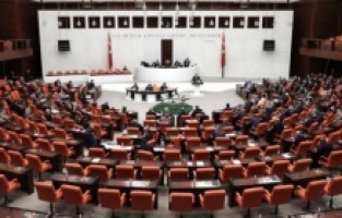 Meclisin gece mesaisi kamu borçlularına yaradı