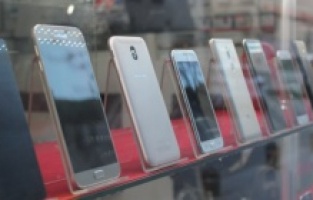 Sıfır telefonların devri kapanıyor.