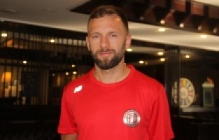 Hakan Özmert: “Antalyaspor forması altında futbolu bırakmak istiyorum”