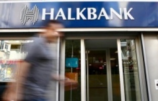 Halkbank'tan Emekliye 300.000 TL Kredi Kampanyası Başladı, Daha Önce Yapılmamıştı