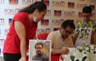 İlk imza günü Diyarbakır'da